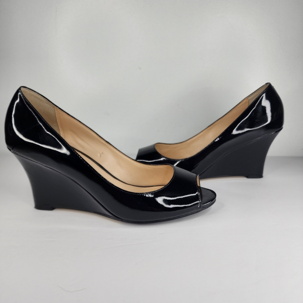 COLE HAAN Black Peeptoe Wedge. - Picture 3 of 7